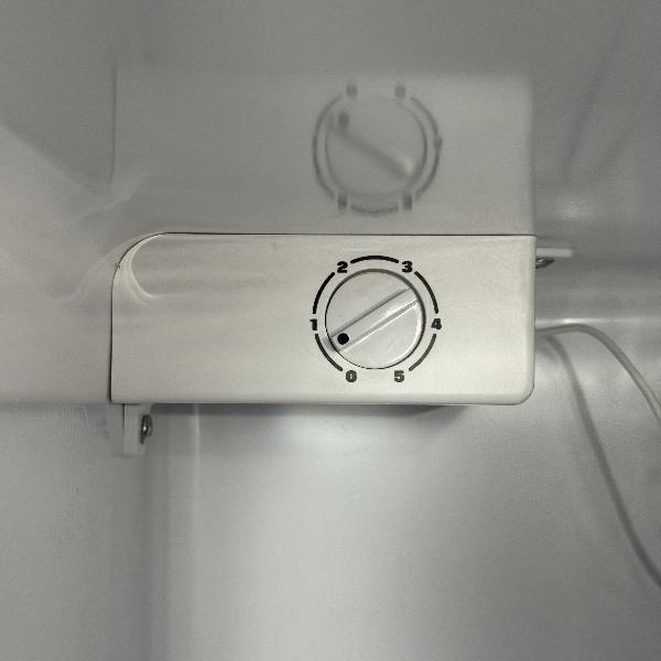 Minibar ELECTROLUX ERD50W6HRG 1.7 pies color silver